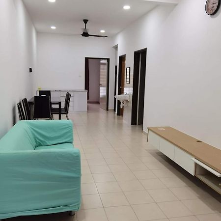 Infinity Homestay Bandar Cemerlang Ulu Tiram Luaran gambar