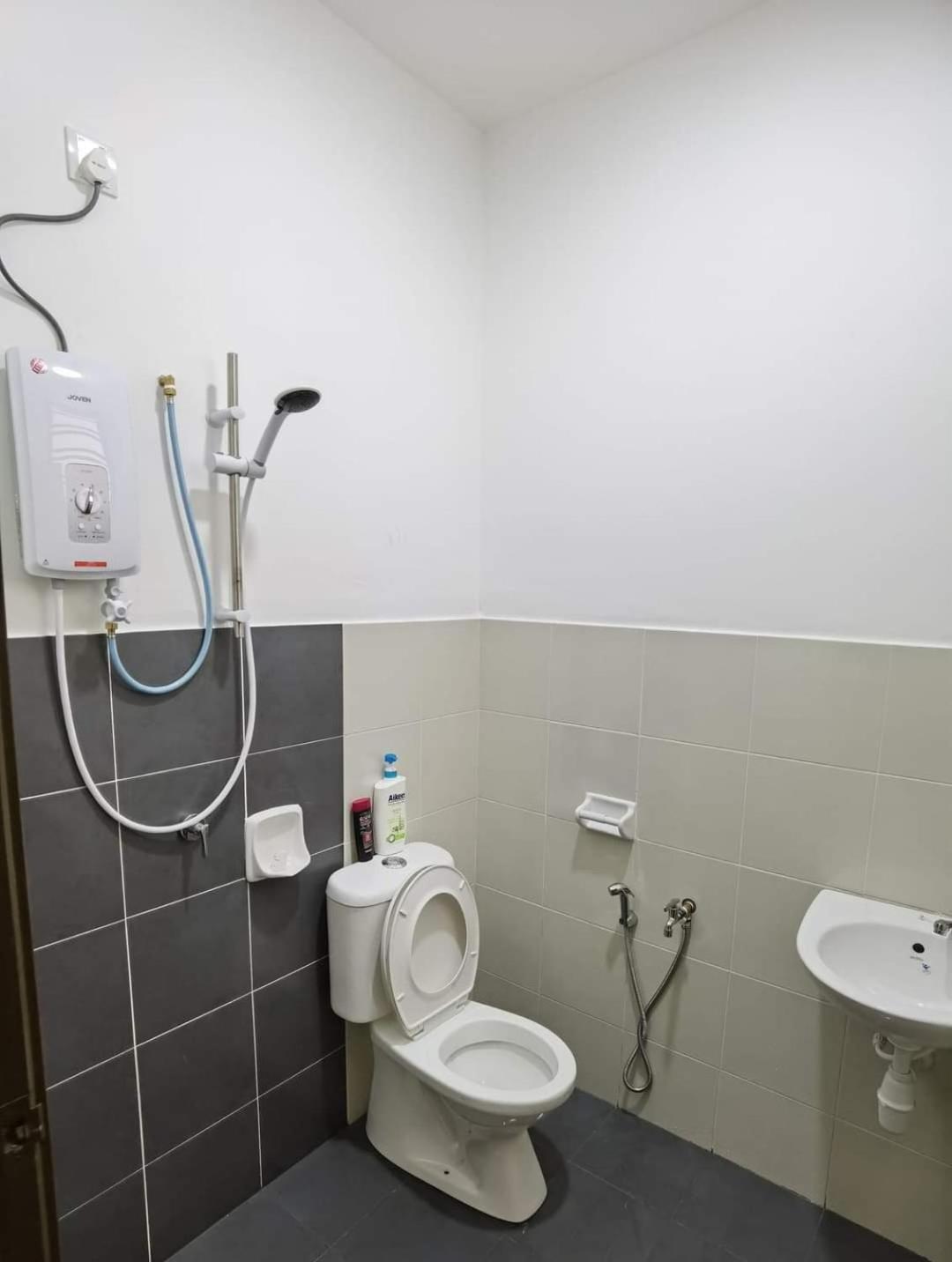Infinity Homestay Bandar Cemerlang Ulu Tiram Luaran gambar
